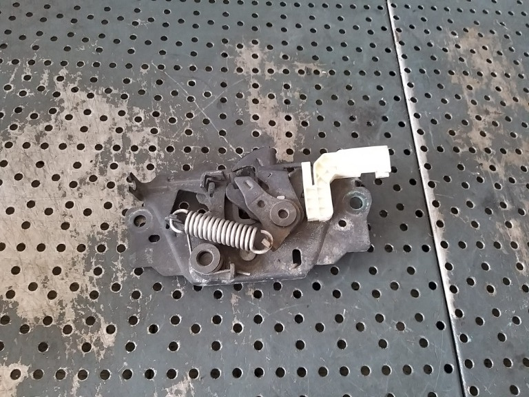 Broasca capota ford kuga 2 dm 2 bm5a16700