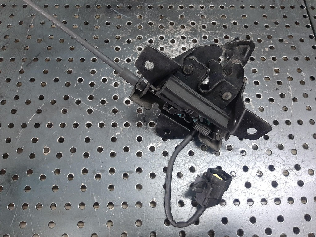Broasca capota hyundai santa fe 2 cm