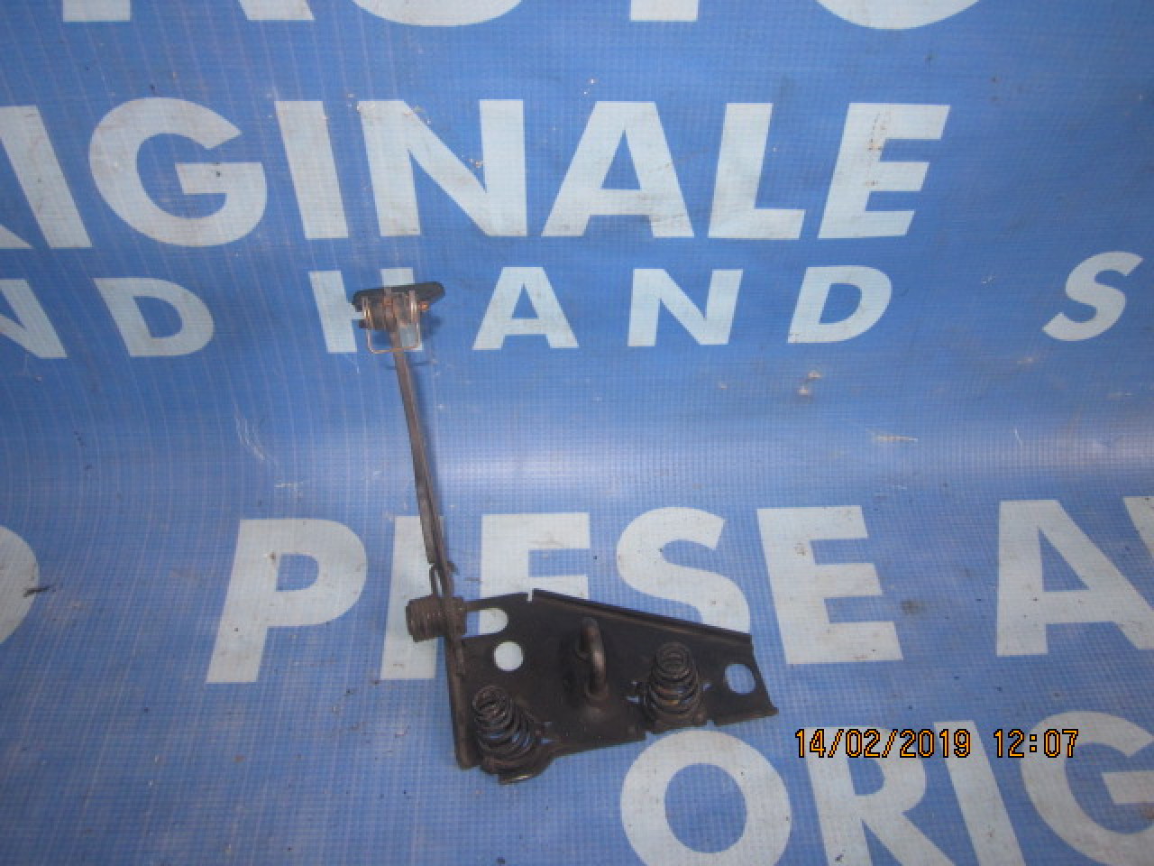 Broasca capota Mercedes M400 W163; A1638800560 (siguranta)