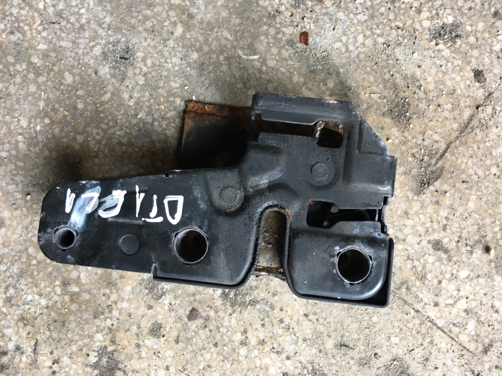 Broasca capota motor Seat Ibiza 3 [2002 - 2006] Hatchback 3-usi 1.4 MT (75 hp) (6L1)