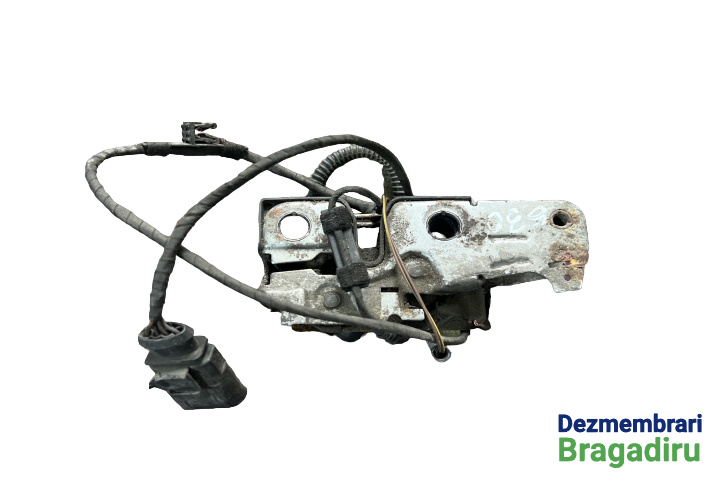 Broasca capota motor Volkswagen VW Passat B7 [2010 - 2015] Sedan 2.0 TDI MT (140 hp)