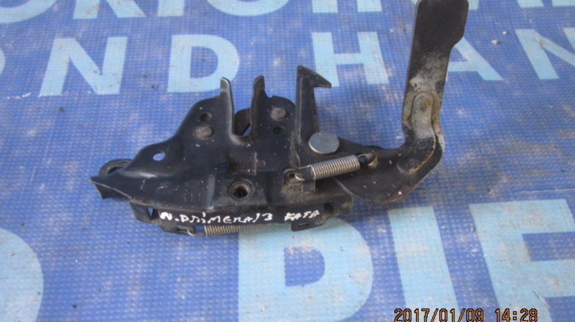 Broasca capota Nissan Primera