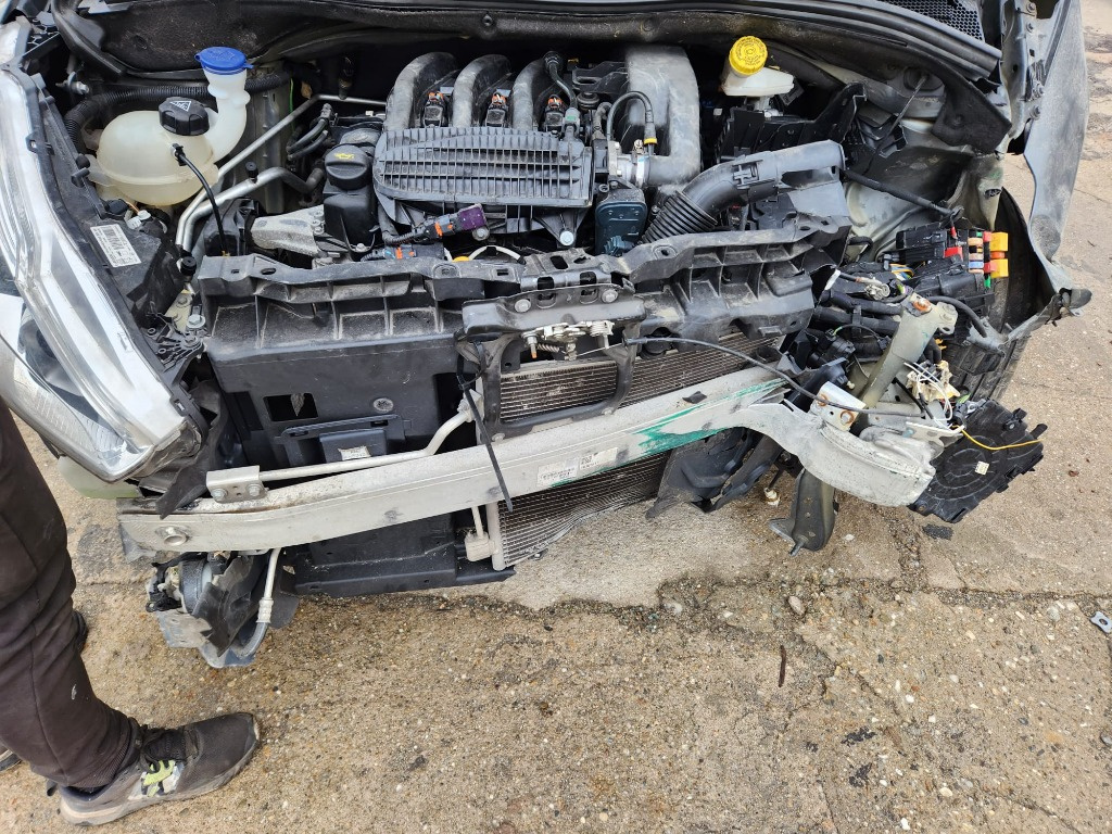 Broasca capota Peugeot 208 Coupe 2016 1.2 HMZ 5+1