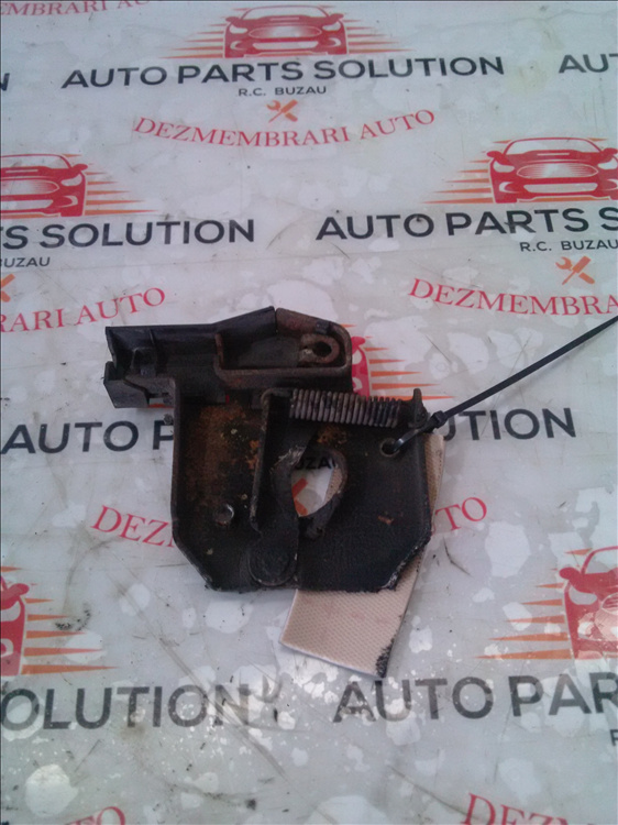 Broasca capota RENAULT CLIO an fabr. 2010