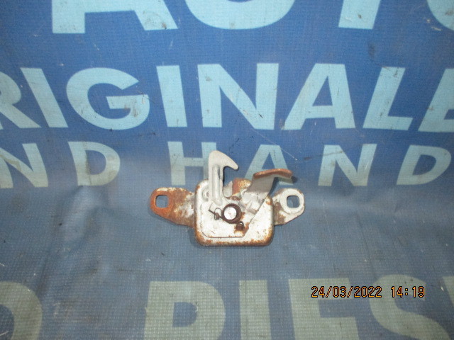 Broasca capota Renault Megane 1997