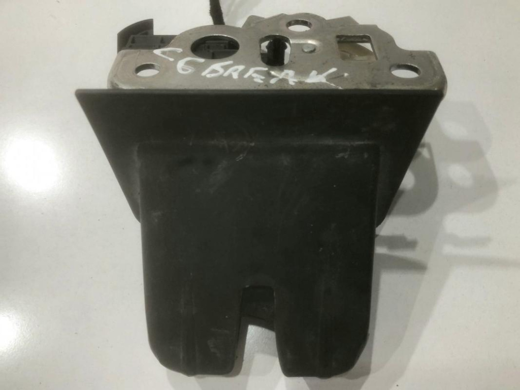 Broasca capota spate 8K9827505A Audi A6 4F/C6 [facelift] [2008 - 2011]
