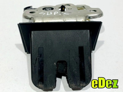 Broasca capota spate Audi Q7 (2006-2010) [4L] 8K9827505A