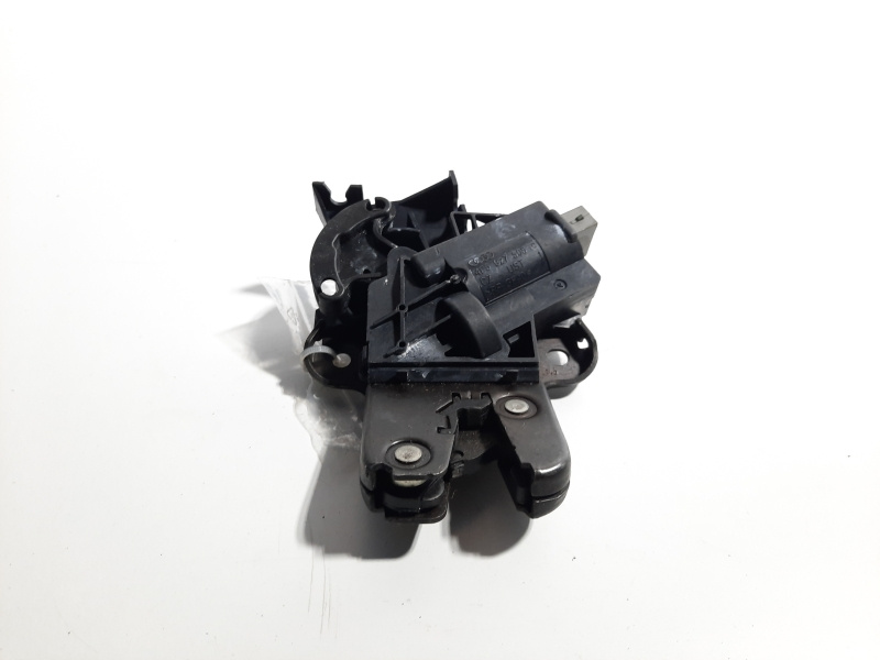 Broasca capota spate, cod 4F5827505C, Vw Jetta 3 (1K2) id:413403