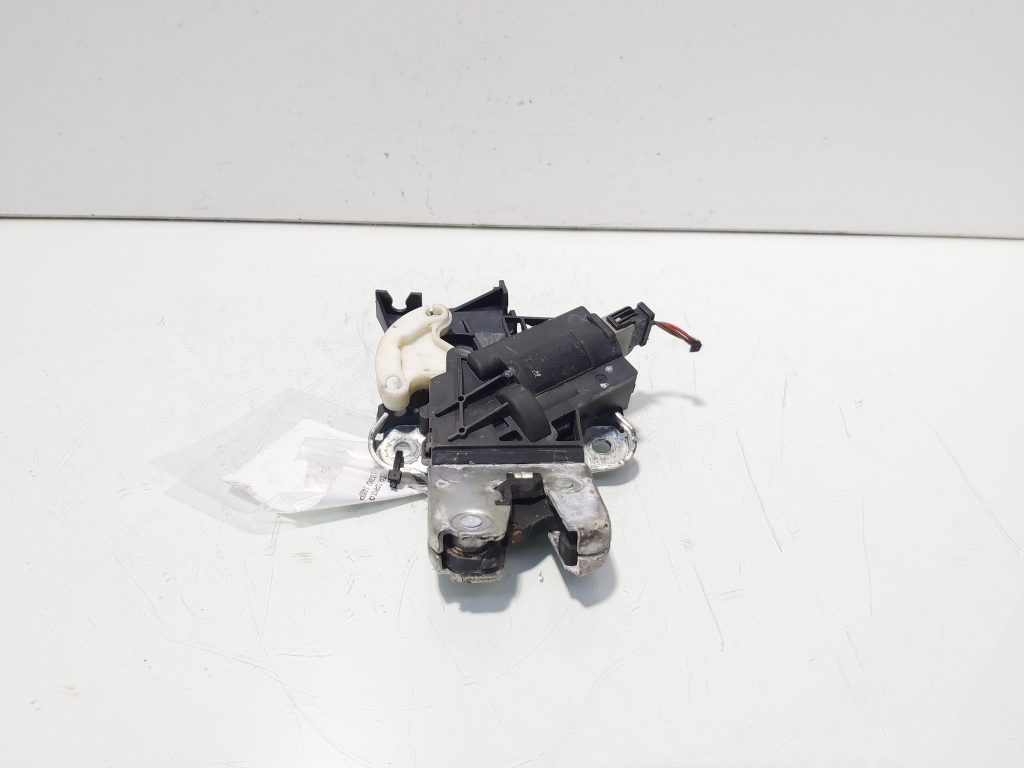 Broasca capota spate, cod 4F5827505D, Audi A4 (8K2, B8) (id:705400)