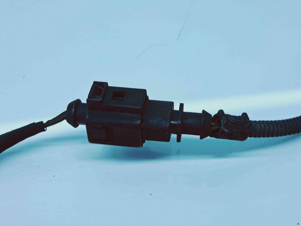 Broasca capota Volkswagen Golf 5 (1K1) [Fabr 2004-2008] 1K2823509S