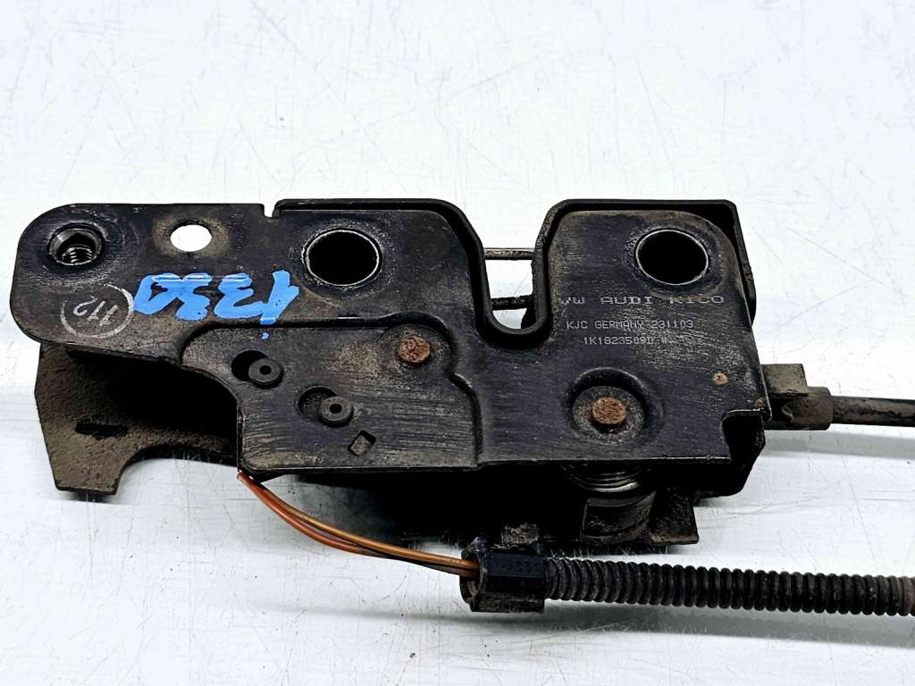 Broasca capota Volkswagen Golf 5 (1K1) [Fabr 2004-2008] 1K1823509D