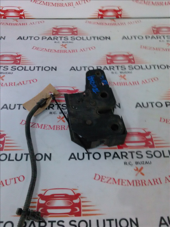 Broasca capota VOLKSWAGEN TOURAN 2.0 TDI an fabr. 2006