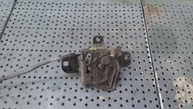 Broasca capota vw golf 4 1j 1j0823509c