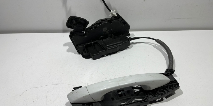 Broasca cu maner dreapta spate 5ta839016k Volkswagen VW T-Roc