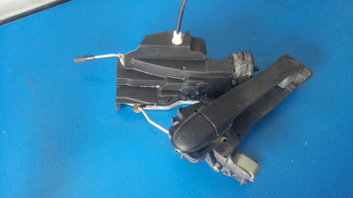 Broasca cu maner usa dreapta fata mercedes a-class w168