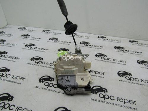 BROASCA DR SPATE Audi A5 8T 2014 cod 8K0839016C