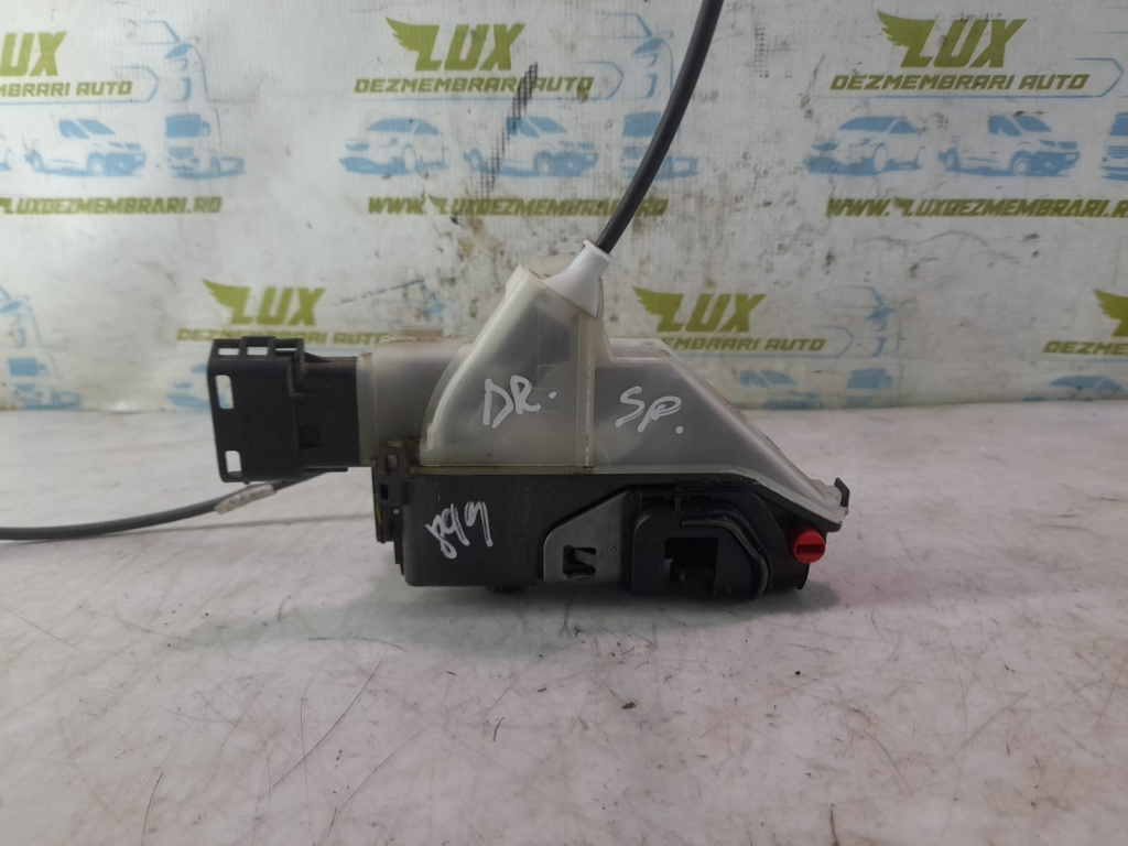 Broasca dreapta fata 16943629 Peugeot 3008 2 [2016 - 2020] 1.6 hdi BH01