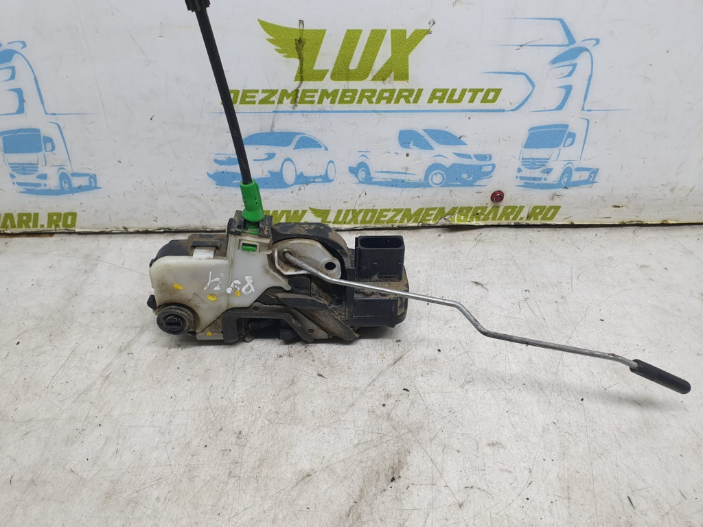Broasca dreapta fata 3023880 Opel Astra J [2009 - 2012] 1.7 cdti A17DTJ
