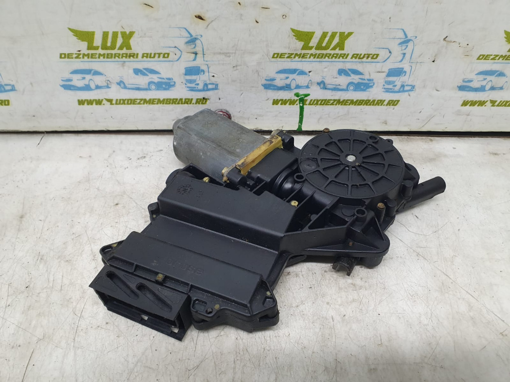 Broasca dreapta fata 3d1837016 Volkswagen VW Golf Plus [2004 - 2009] 2.0 tdi BKD