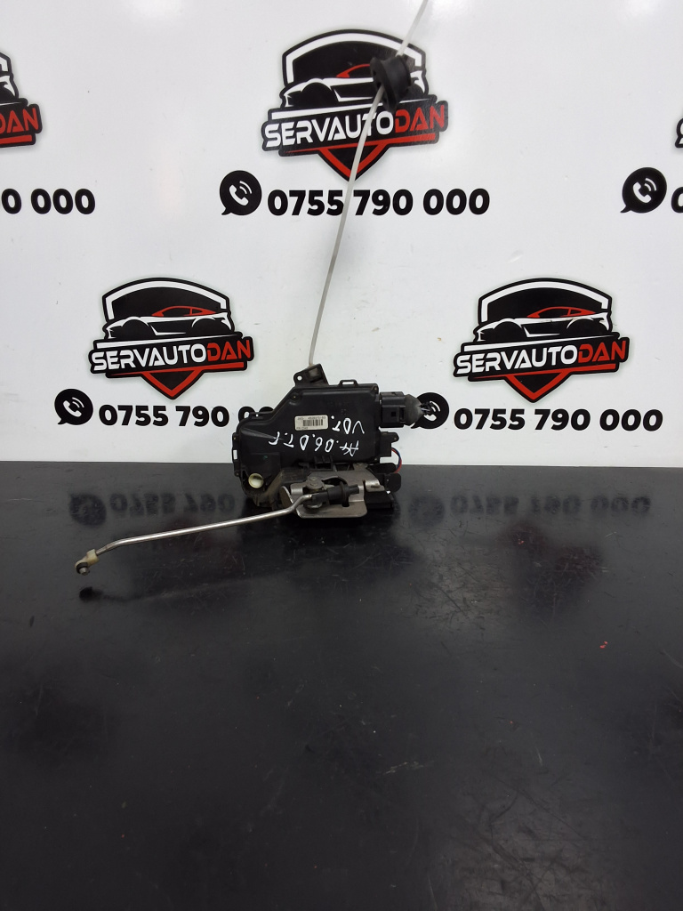 Broasca dreapta fata Audi A4 (2001-2004) [8E2, B6] 1.9 Motorina 2004, 4B2837016G