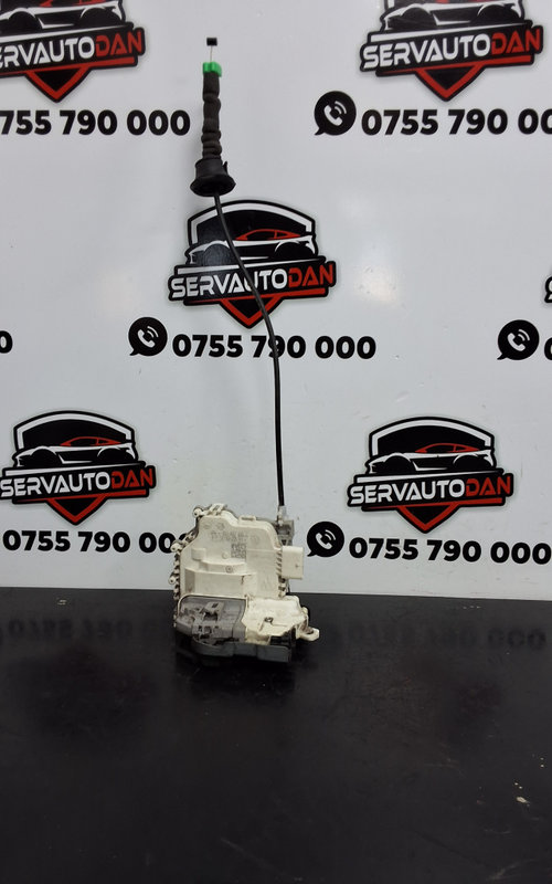Broasca dreapta fata Audi A4 (2015-2019) [8W2, B9] 2.0 Motorina 2016, 8X1837016C