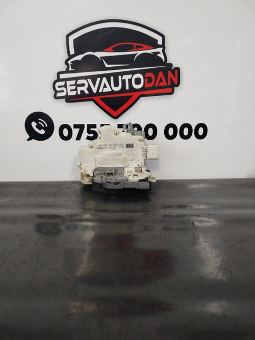 Broasca dreapta fata Audi Q3 (2011-2017) [8U] 2.0 Motorina 2011, 8J2837016A