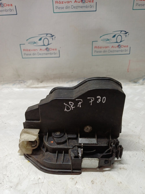 Broasca dreapta fata BMW F30 - Motorina 2014, -