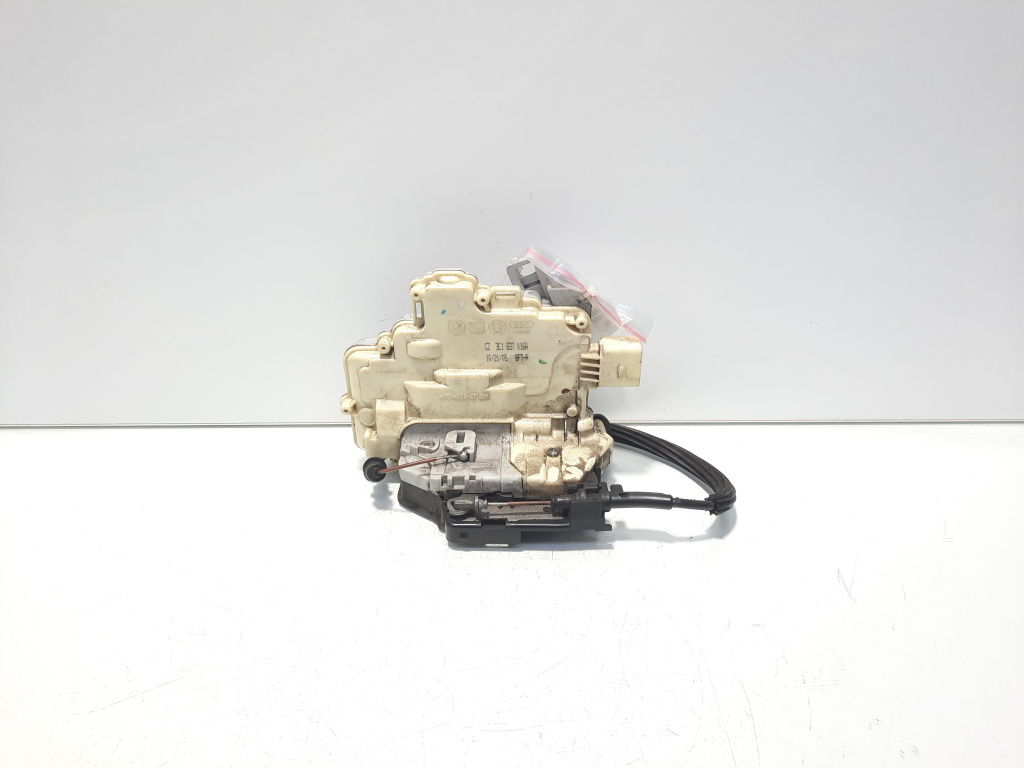 Broasca dreapta fata, cod 3C1837016A, Vw Passat Variant (3C5) (id:501716)