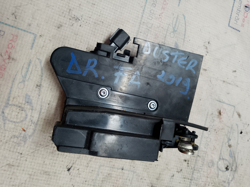 Broasca dreapta fata Dacia Duster 2019, 805021937R