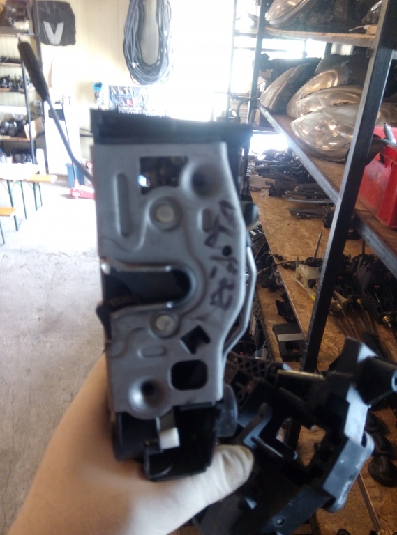 Broasca dreapta fata Mercedes A class w168