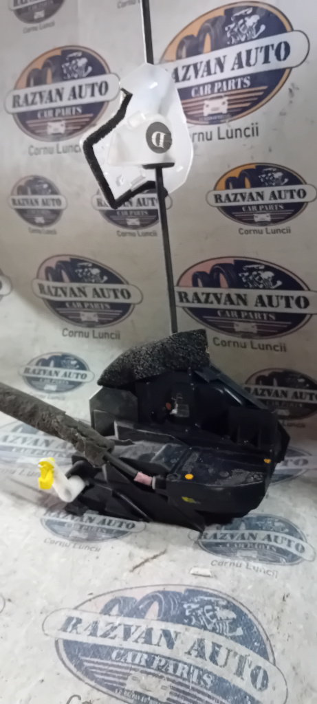 Broasca dreapta fata Nissan Qashqai 2011