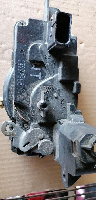 Broasca dreapta fata Opel Astra H 2004-2007 13220368 WT
