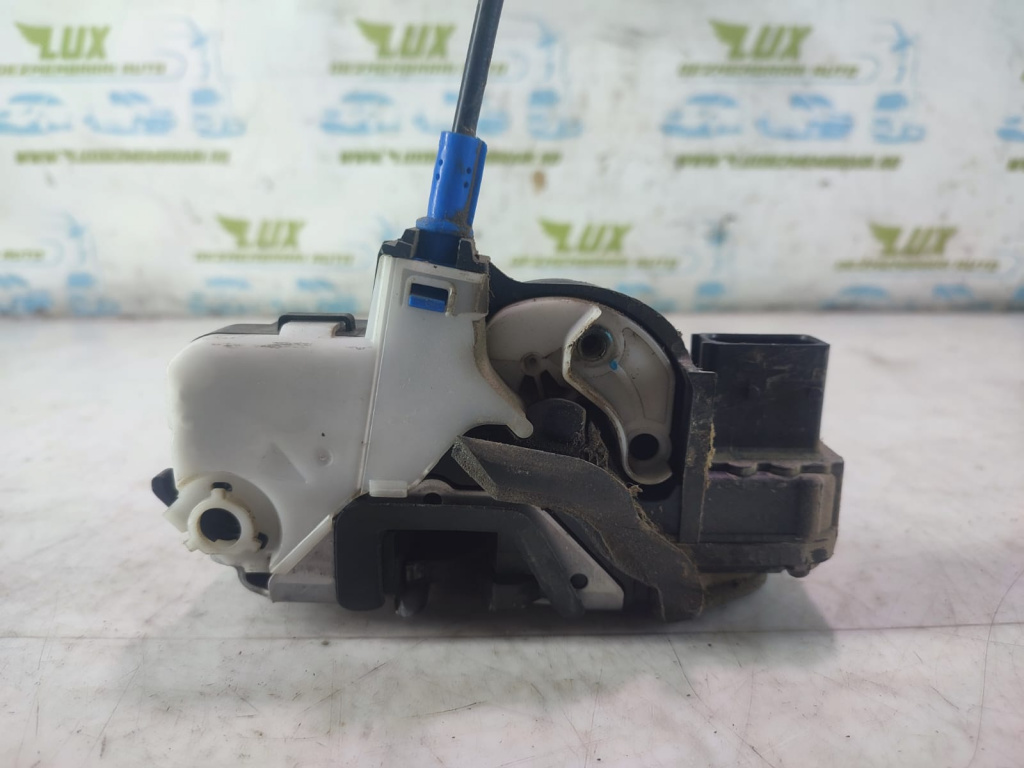 Broasca dreapta fata Opel Astra J [facelift] [2012 - 2018] 1.7 cdti A17DTS
