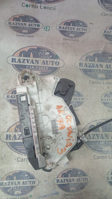 Broasca dreapta fata Skoda Octavia 3 2015, 5E2837016