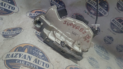 Broasca dreapta fata Skoda Superb 2, 5N2837016C