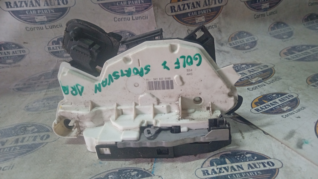 Broasca dreapta fata Volkswagen Golf 7 2014, 5K2837016D