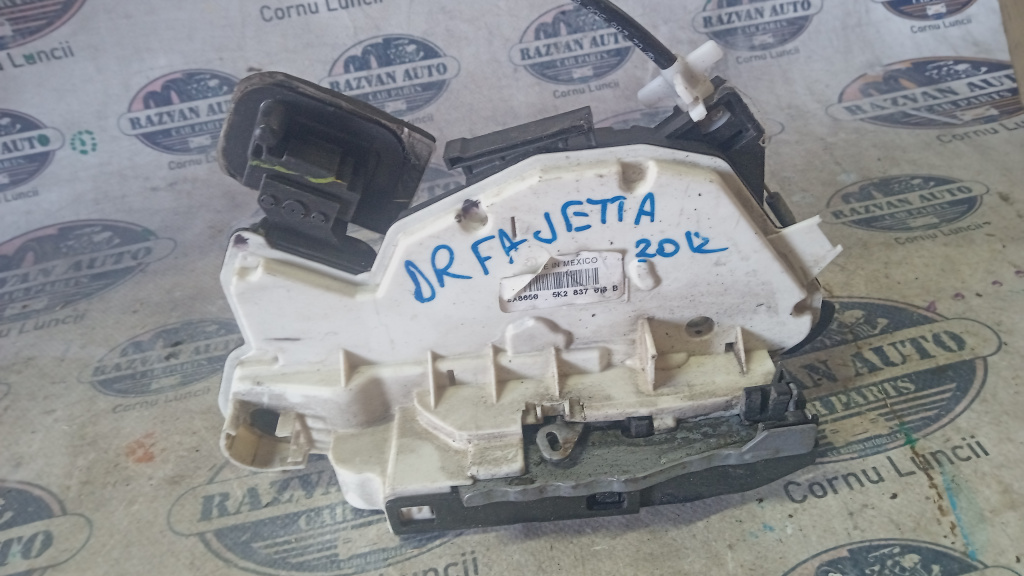 Broasca dreapta fata Volkswagen Jetta 2012