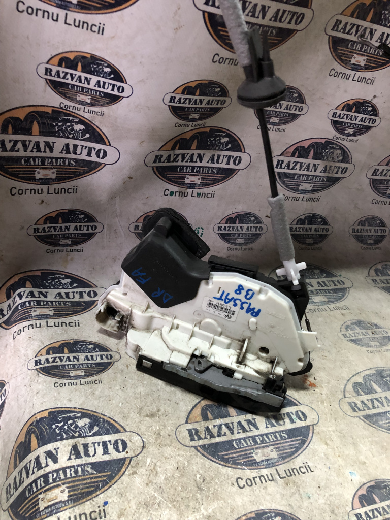 Broasca dreapta fata Volkswagen Passat B8 2016, 5E2837016