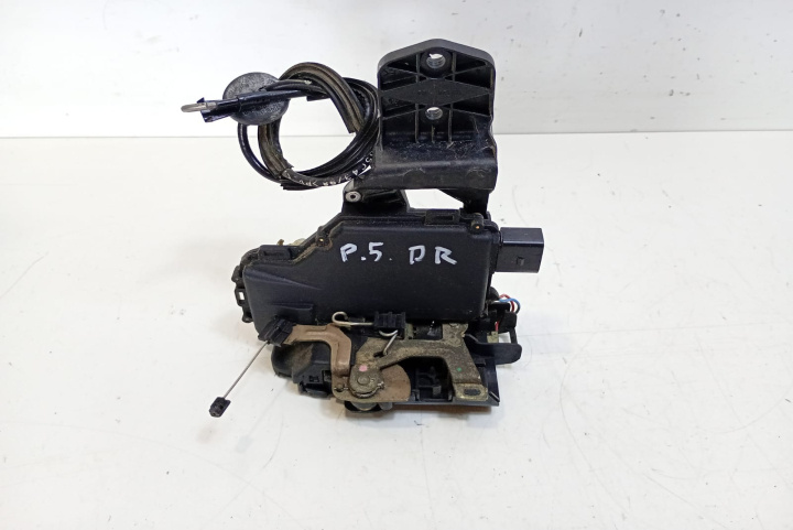 Broasca dreapta fata Volkswagen VW Passat B5 [1996 - 2000]