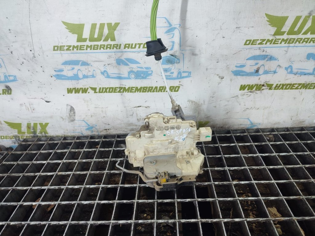 Broasca dreapta spate 4f0839016 Audi A3 8P/8PA [facelift] [2004 - 2008] 2.0 tdi BMN