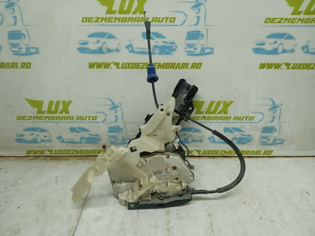 Broasca dreapta spate 5n0839016A Volkswagen VW Passat CC [2008 - 2012]