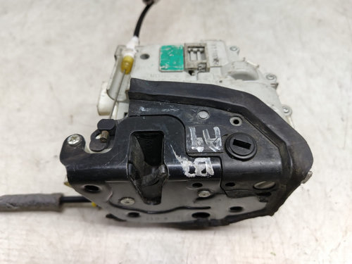 Broasca dreapta spate 8x0839016d Audi A4 B9 [2015 - 2020]