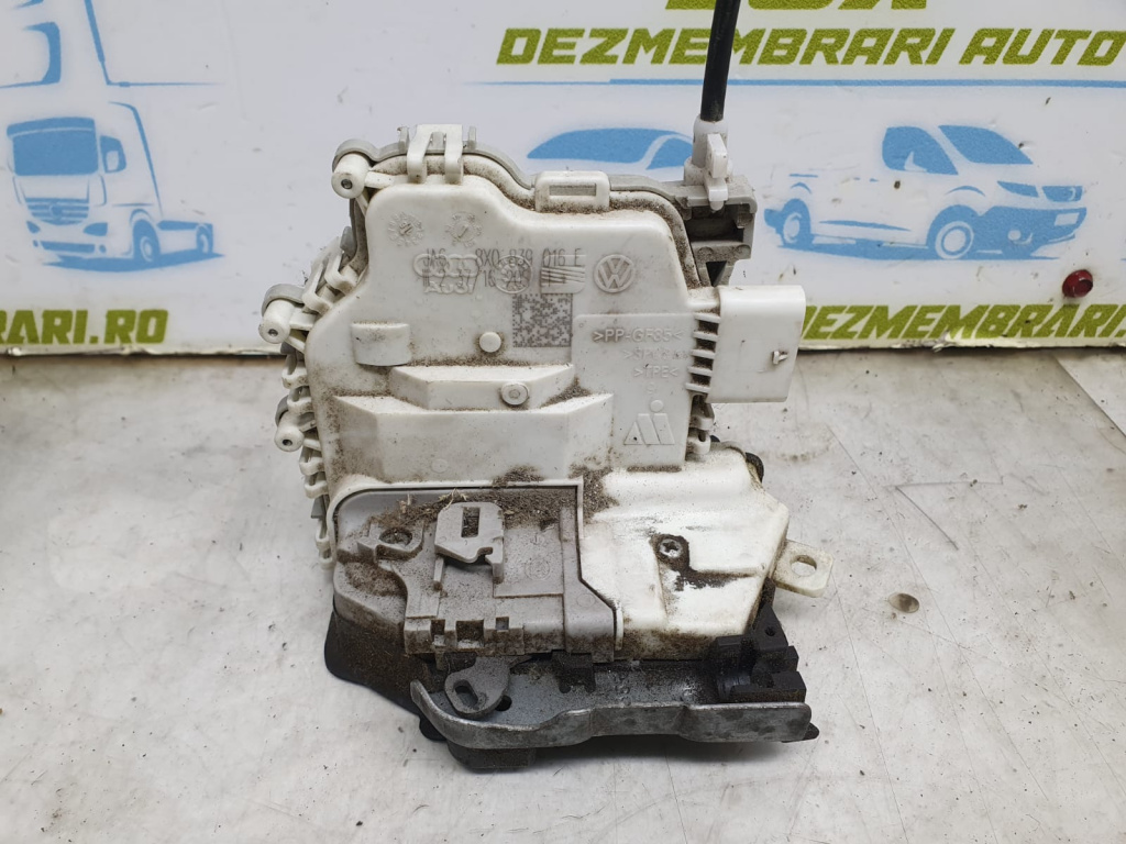 Broasca dreapta spate 8X0839016E Audi A1 8X [2010 - 2014]