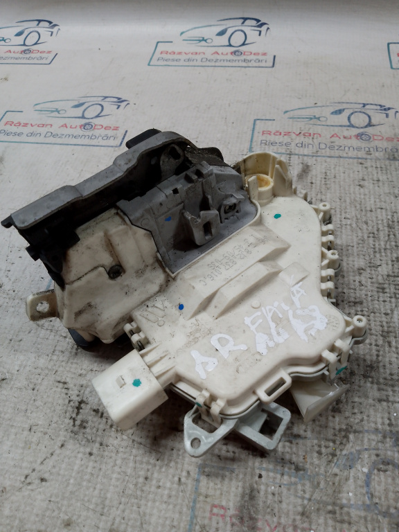 Broasca dreapta spate Audi A4 B8 2008, 8J,2837016C