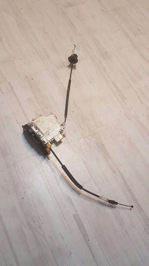 Broasca dreapta spate Audi A4B8 ( 2008-2015 )
