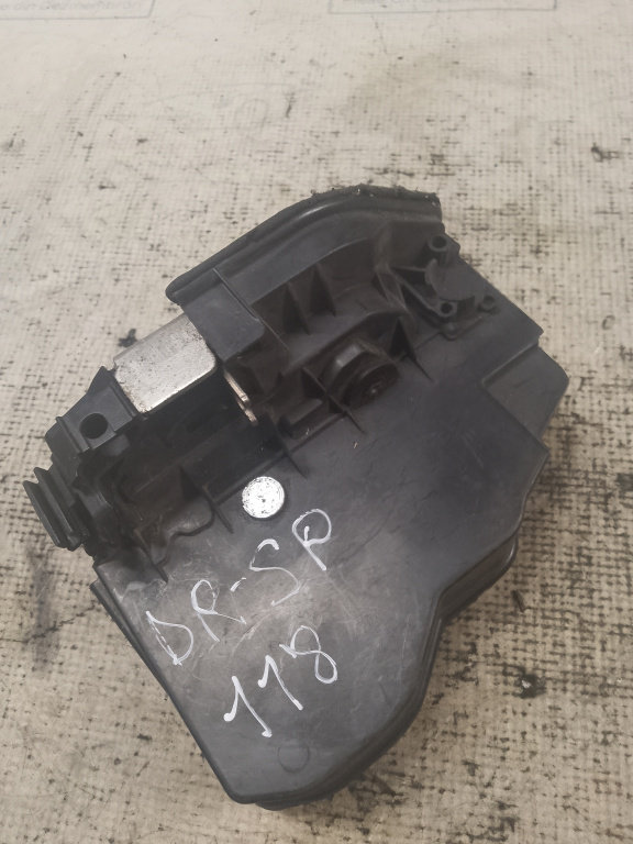 Broasca dreapta spate BMW 118 2009, 7202148