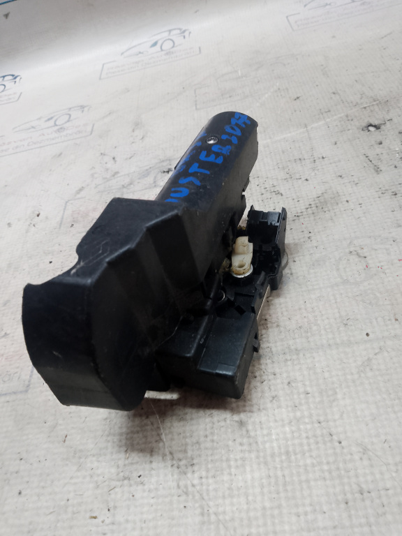 Broasca dreapta spate Dacia Duster 2017, 825020966R