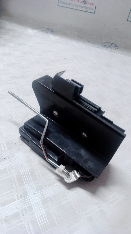 Broasca dreapta spate Dacia Duster - Benzina 2019, 825020888R