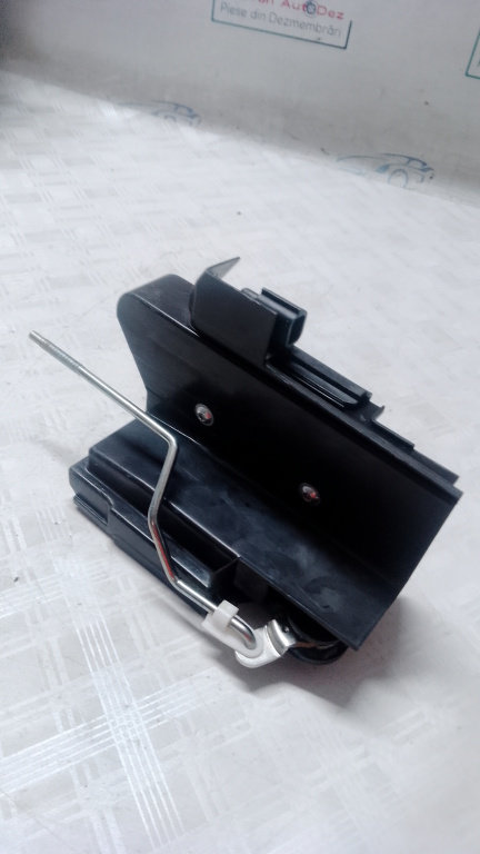 Broasca dreapta spate Dacia Duster - Benzina 2019, 825020888R