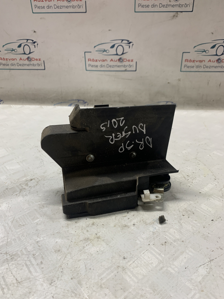 Broasca dreapta spate Dacia Duster - Motorina 2019, 825027159R